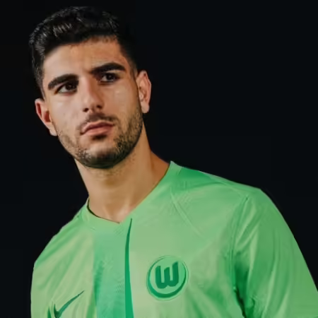 „Hammer“ Koulierakis setzt in Wolfsburg ein erstes Zeichen
