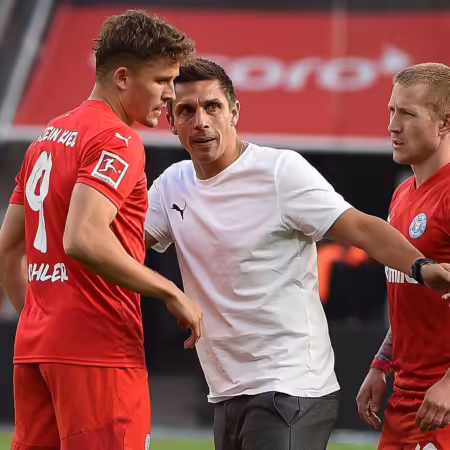 Kieler Kampf gegen die Gegentorflut: Rückkehr zur Viererkette?