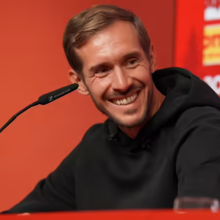 Schuster lobt Bankdrücker Gregoritsch: „Er kann Junior etwas mitgeben“